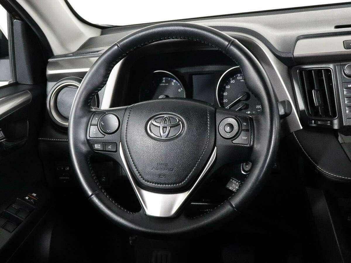 Toyota RAV4 2016 года с пробегом. Фото: #11