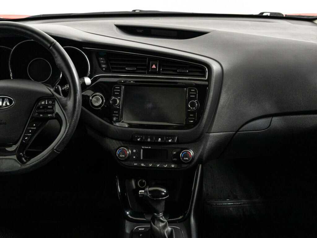Kia Ceed 2015 года с пробегом. Фото: #13