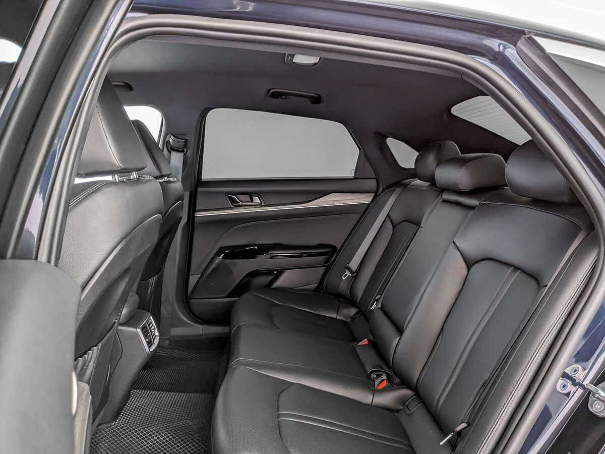 Kia K5 2021 года с пробегом. Фото: #9