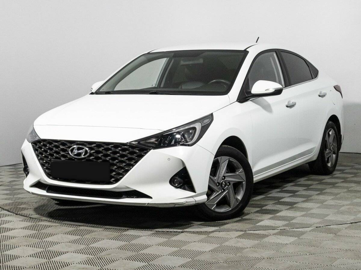 Hyundai Solaris 2020 года с пробегом. Посмотреть фото