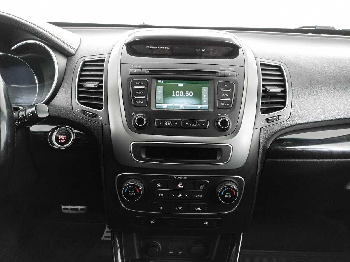 Kia Sorento 2012 года с пробегом. Фото: #12