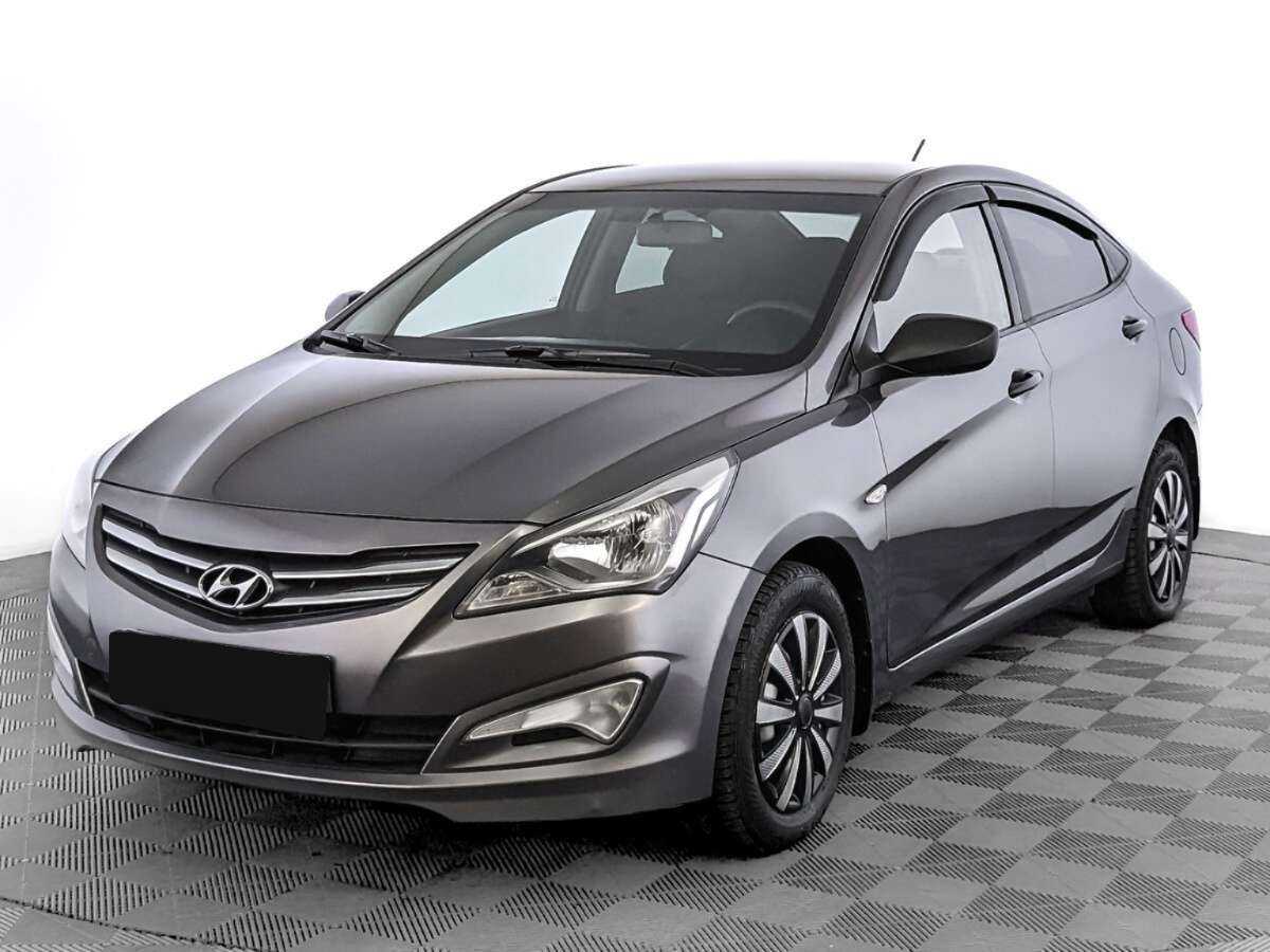 Hyundai Solaris 2015 года с пробегом. Посмотреть фото