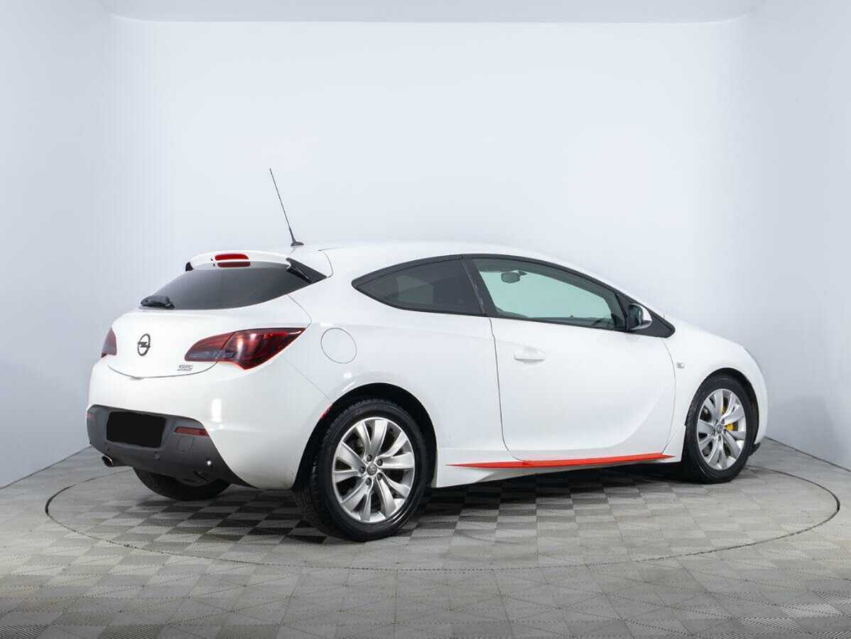 Opel Astra 2014 года с пробегом. Фото: #4