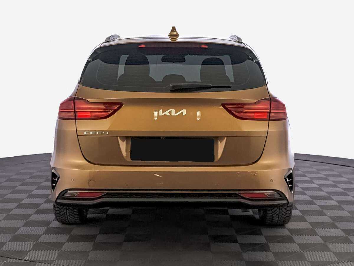 Kia Ceed 2021 года с пробегом. Фото: #5
