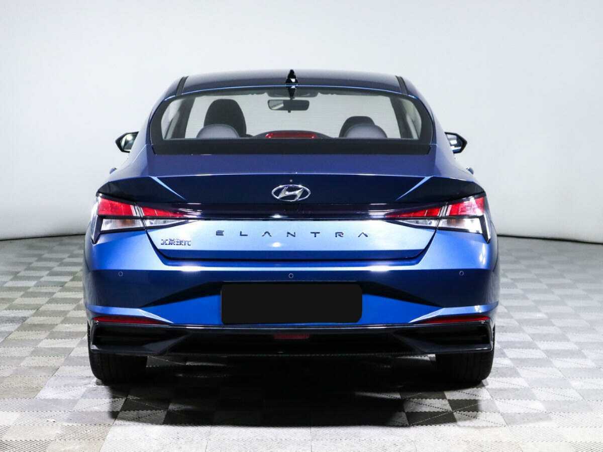 Hyundai Elantra 2022 года с пробегом. Фото: #4
