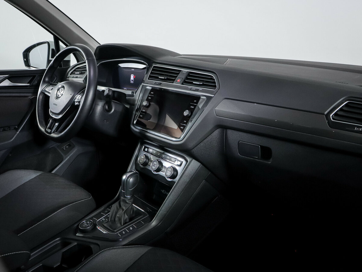 Volkswagen Tiguan 2018 года с пробегом. Фото: #6