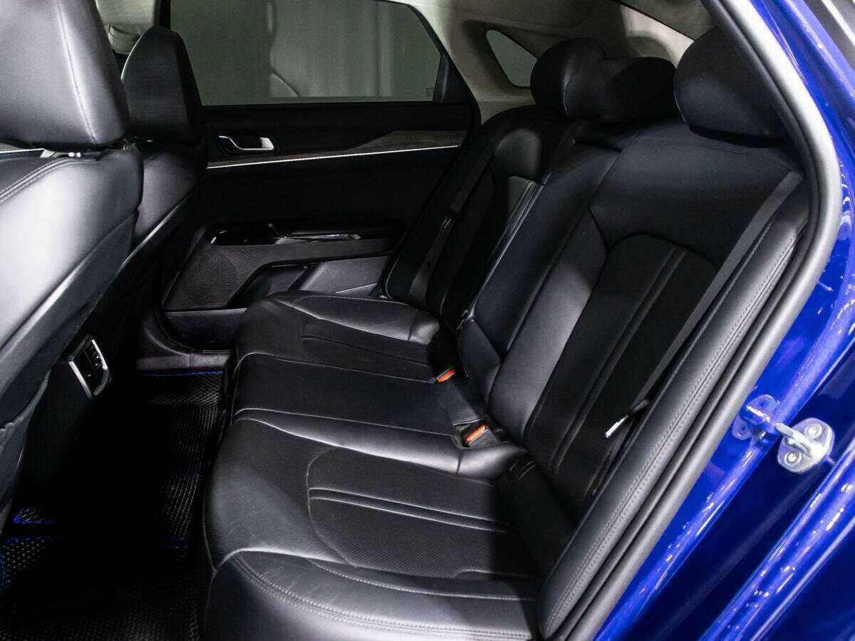 Kia K5 2021 года с пробегом. Фото: #9