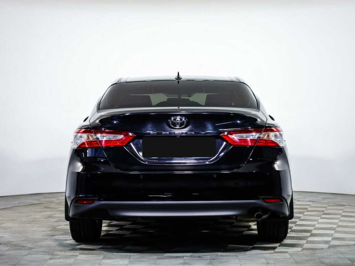 Toyota Camry 2021 года с пробегом. Фото: #4