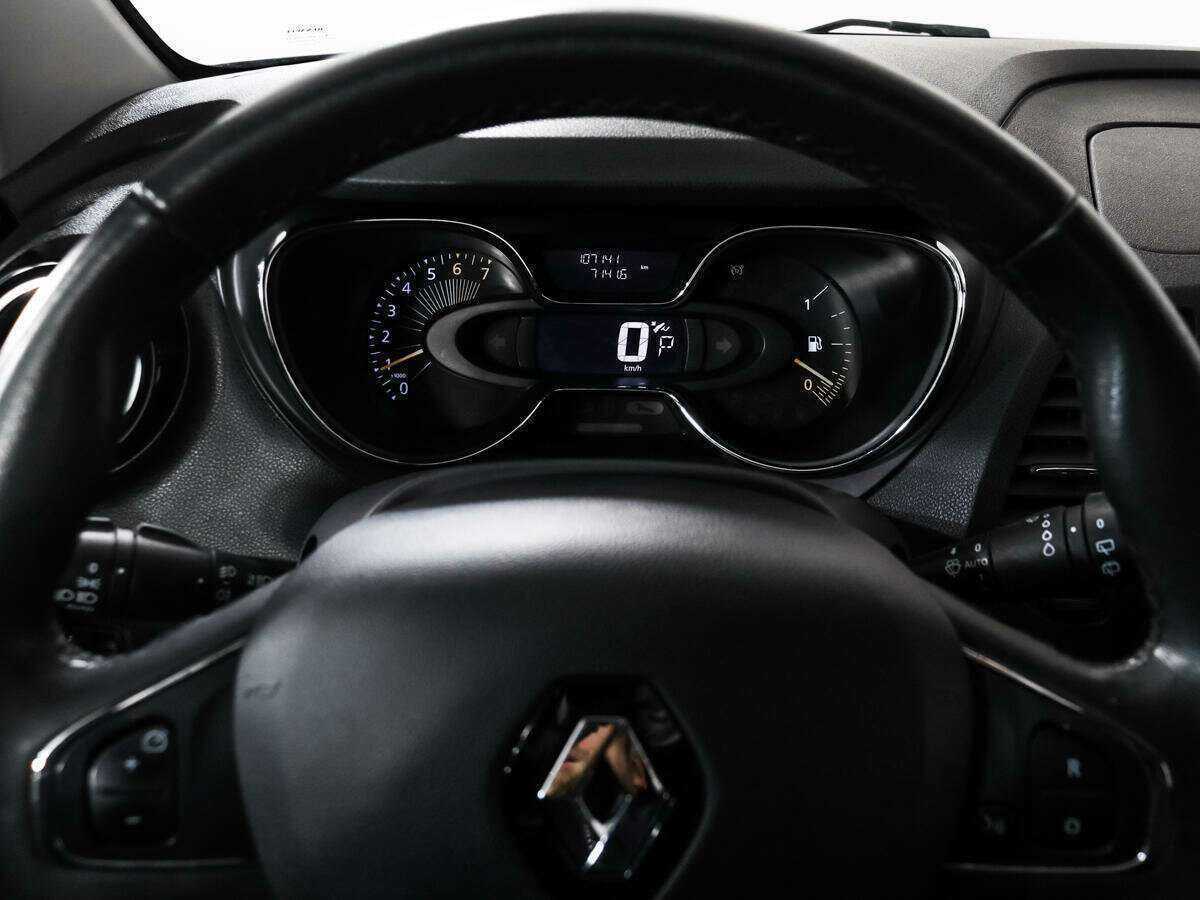 Renault Kaptur 2016 года с пробегом. Фото: #16