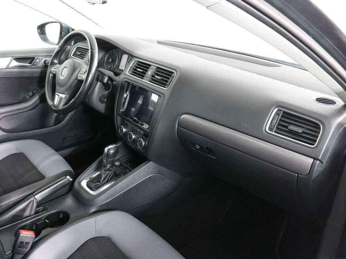 Volkswagen Jetta 2013 года с пробегом. Фото: #8
