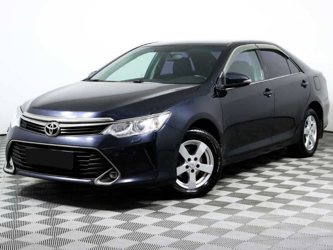 Toyota Camry 2015 года с пробегом. Посмотреть фото