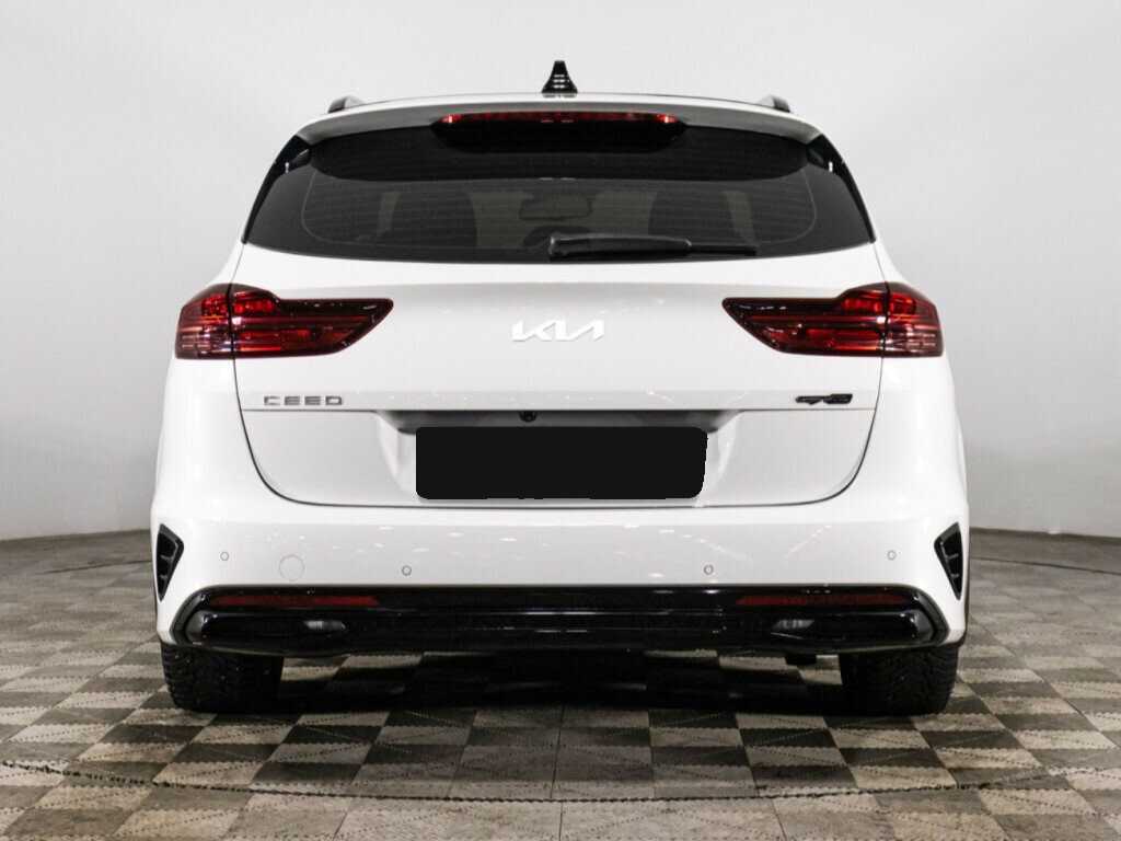 Kia Ceed 2021 года с пробегом. Фото: #4