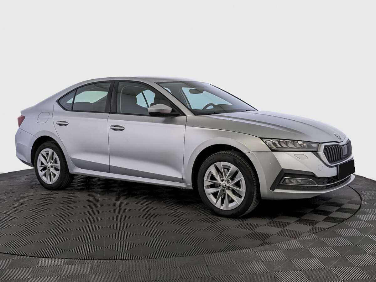 Skoda Octavia 2021 года с пробегом. Фото: #2