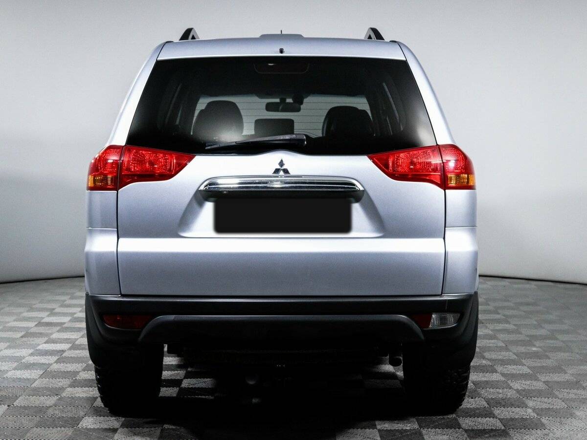 Mitsubishi Pajero Sport 2013 года с пробегом. Фото: #5