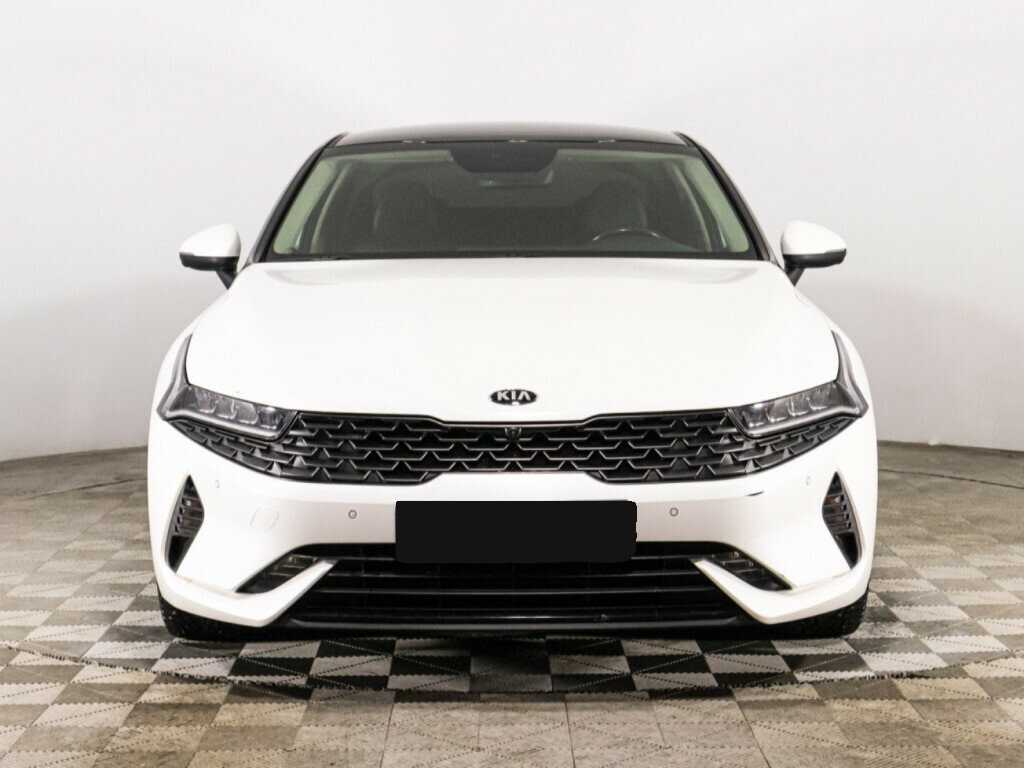 Kia K5 2021 года с пробегом. Фото: #1