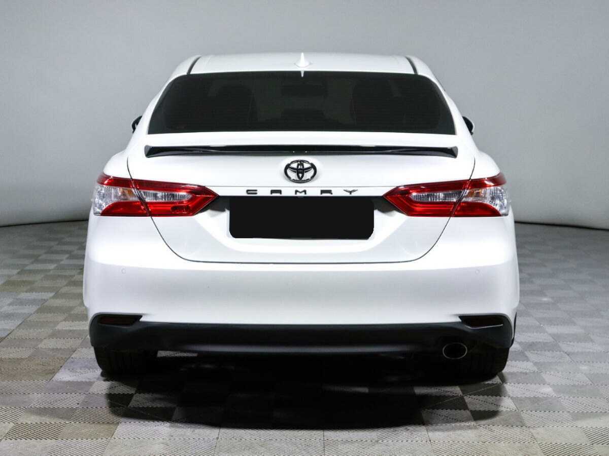 Toyota Camry 2020 года с пробегом. Фото: #4