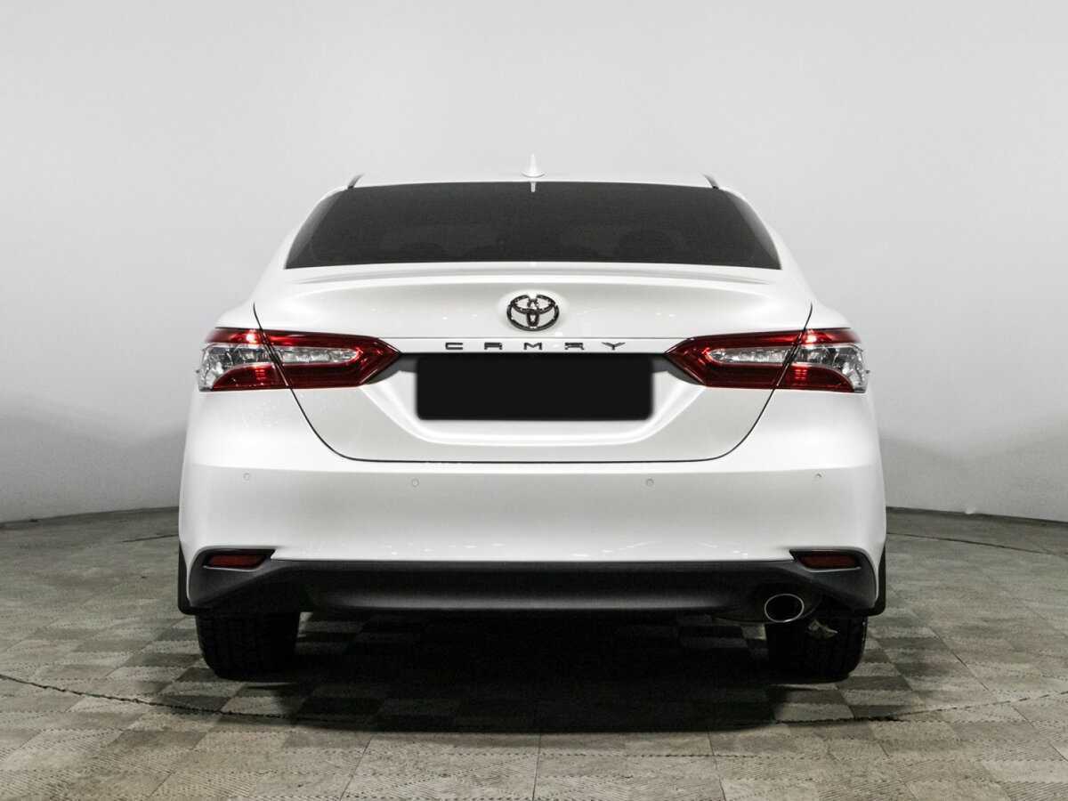 Toyota Camry 2021 года с пробегом. Фото: #4