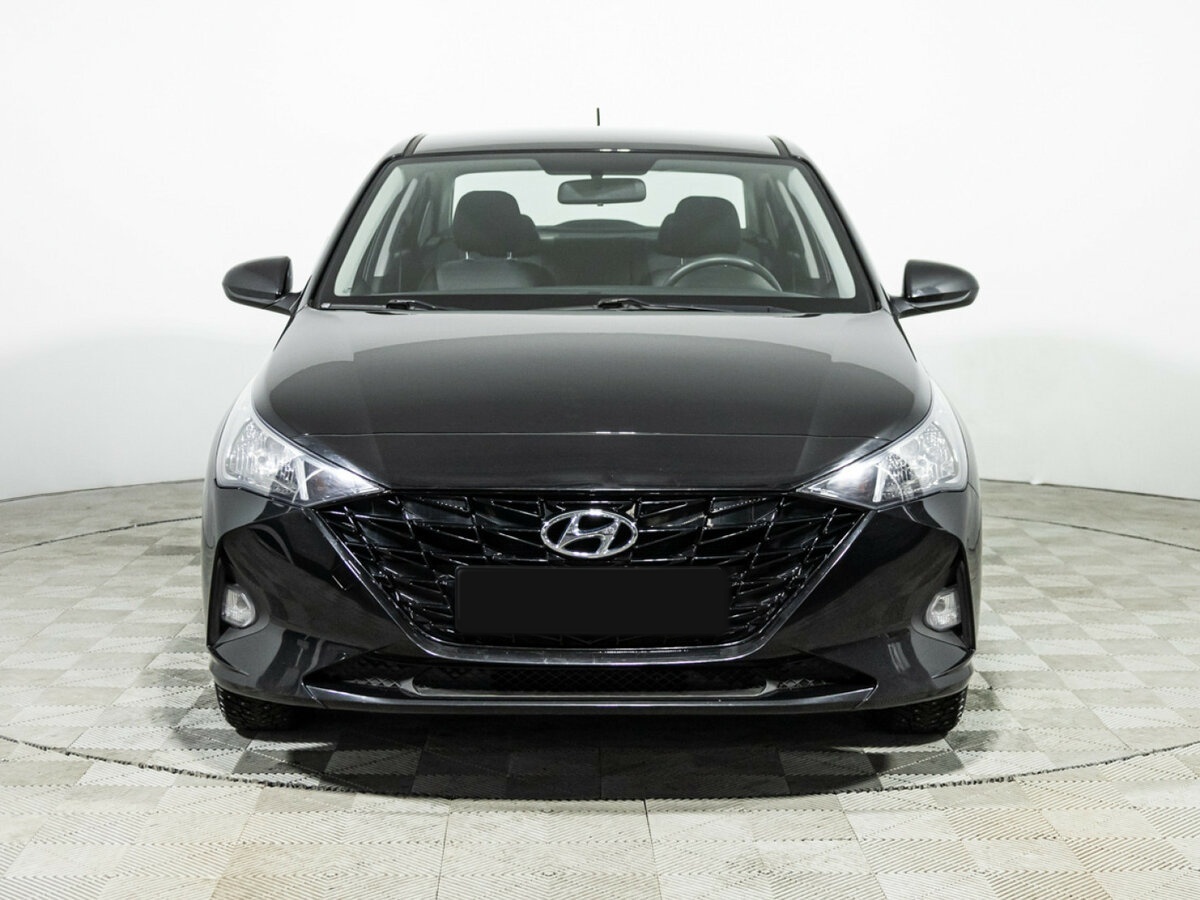 Hyundai Solaris 2022 года с пробегом. Фото: #1