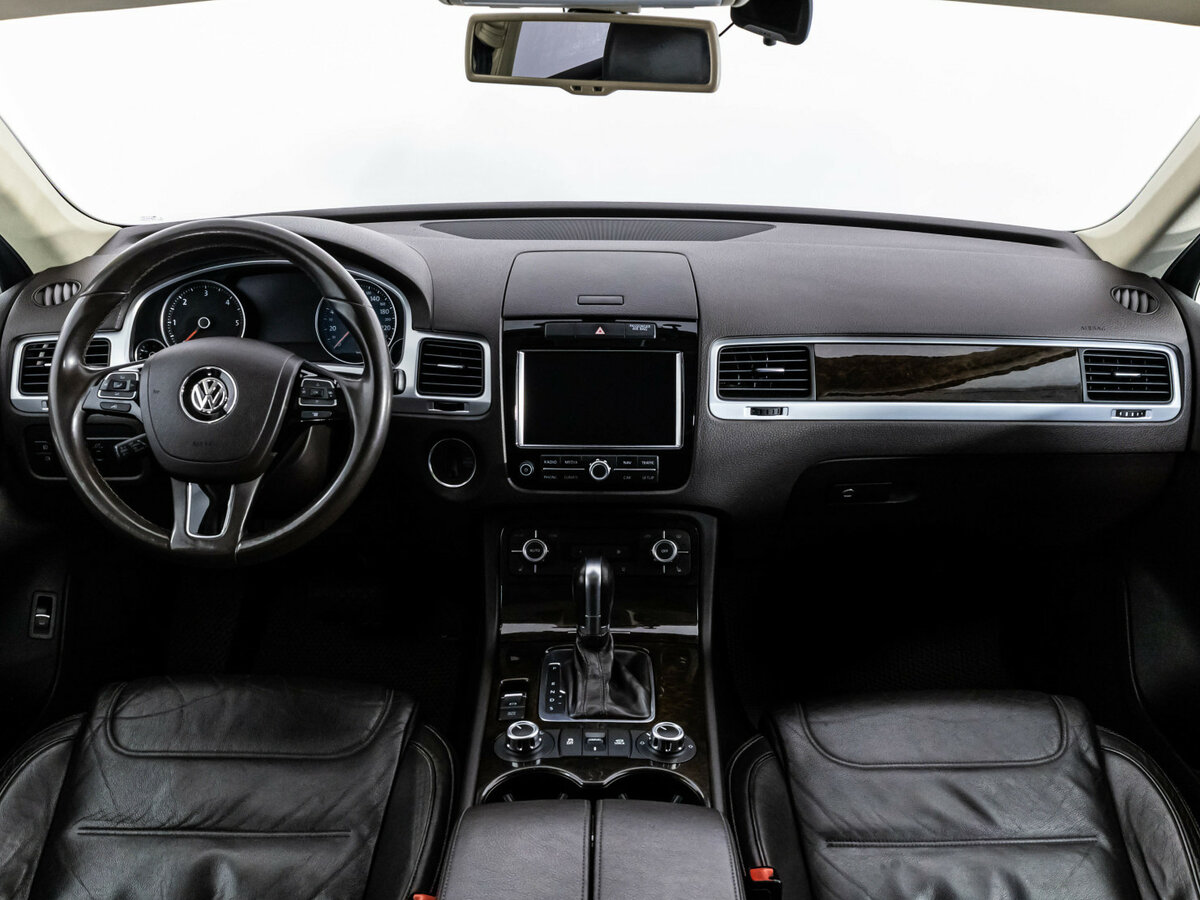 Volkswagen Touareg 2012 года с пробегом. Фото: #7
