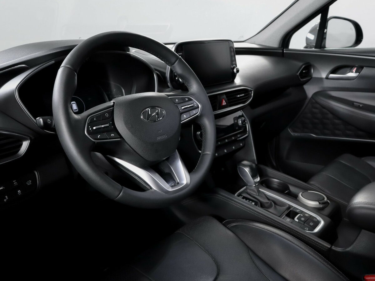 Hyundai Santa Fe 2019 года с пробегом. Фото: #13