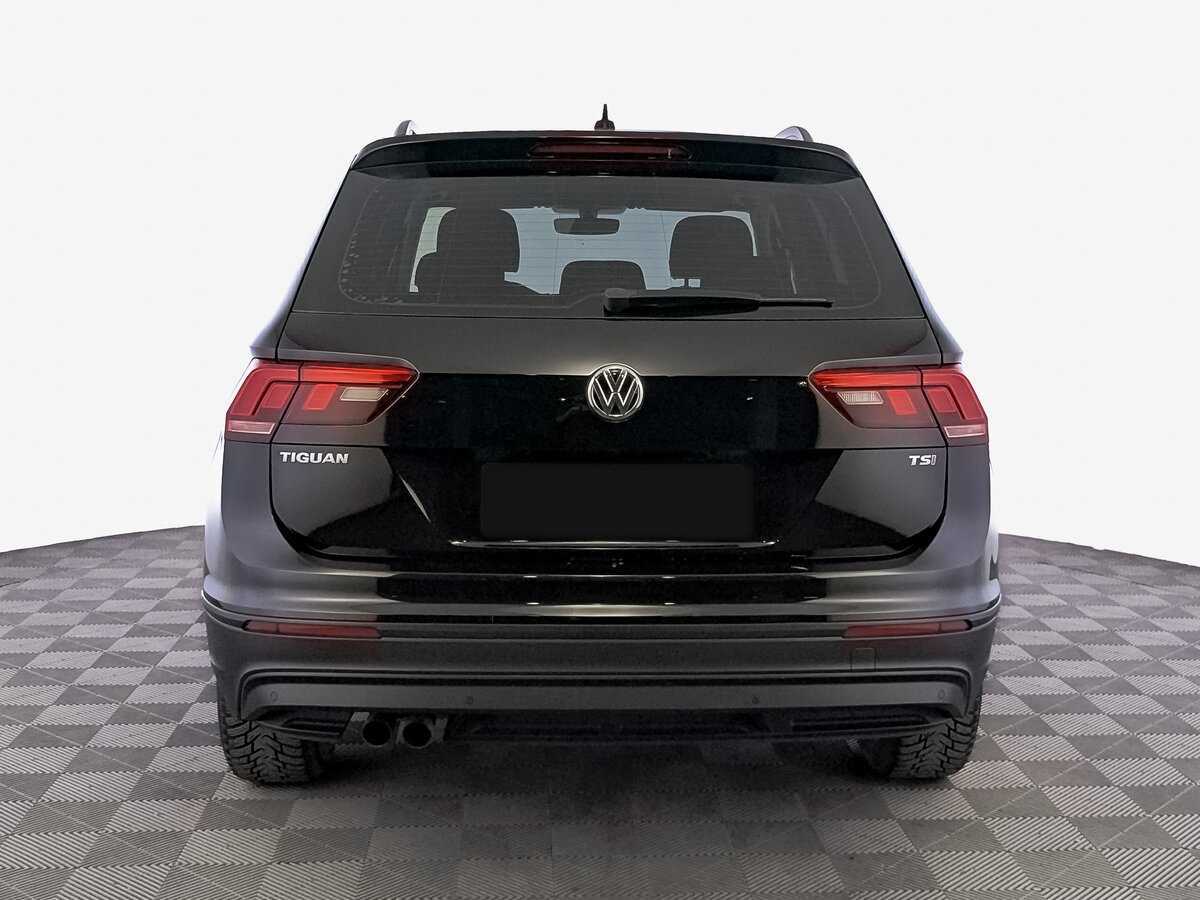 Volkswagen Tiguan 2018 года с пробегом. Фото: #5