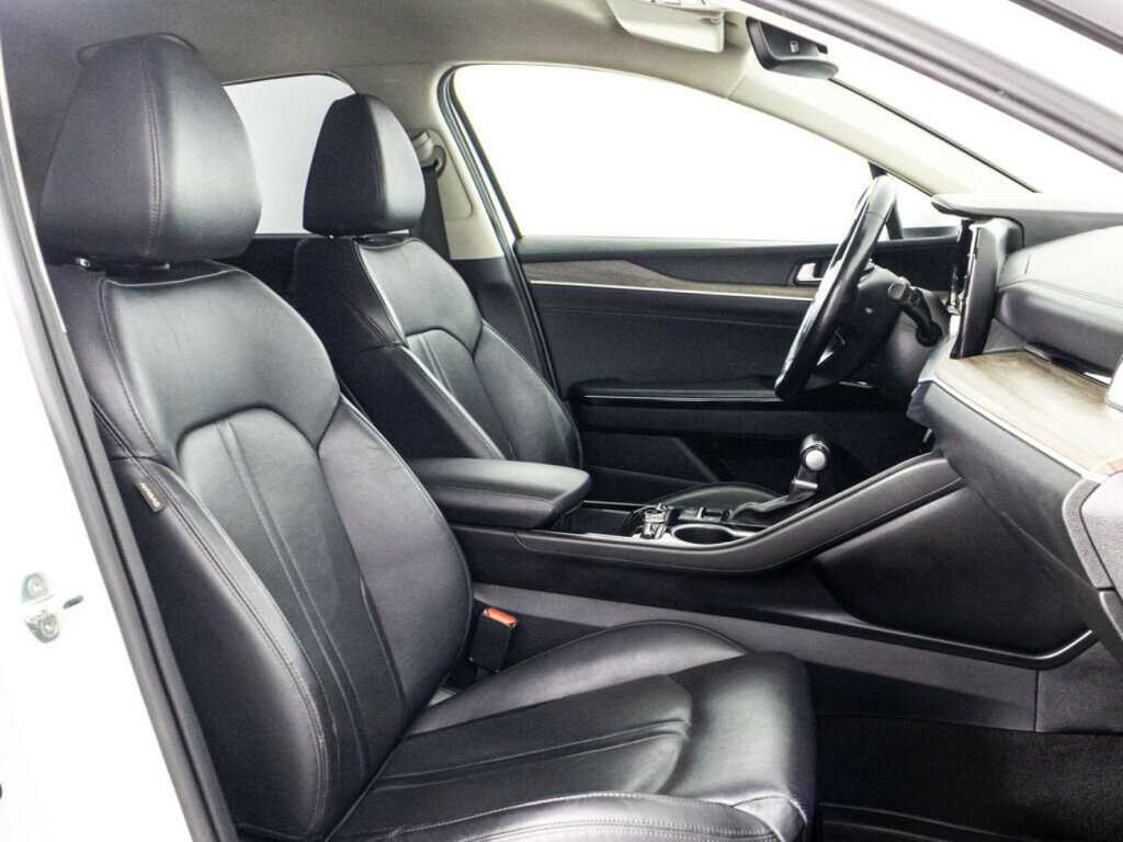 Kia K5 2021 года с пробегом. Фото: #22