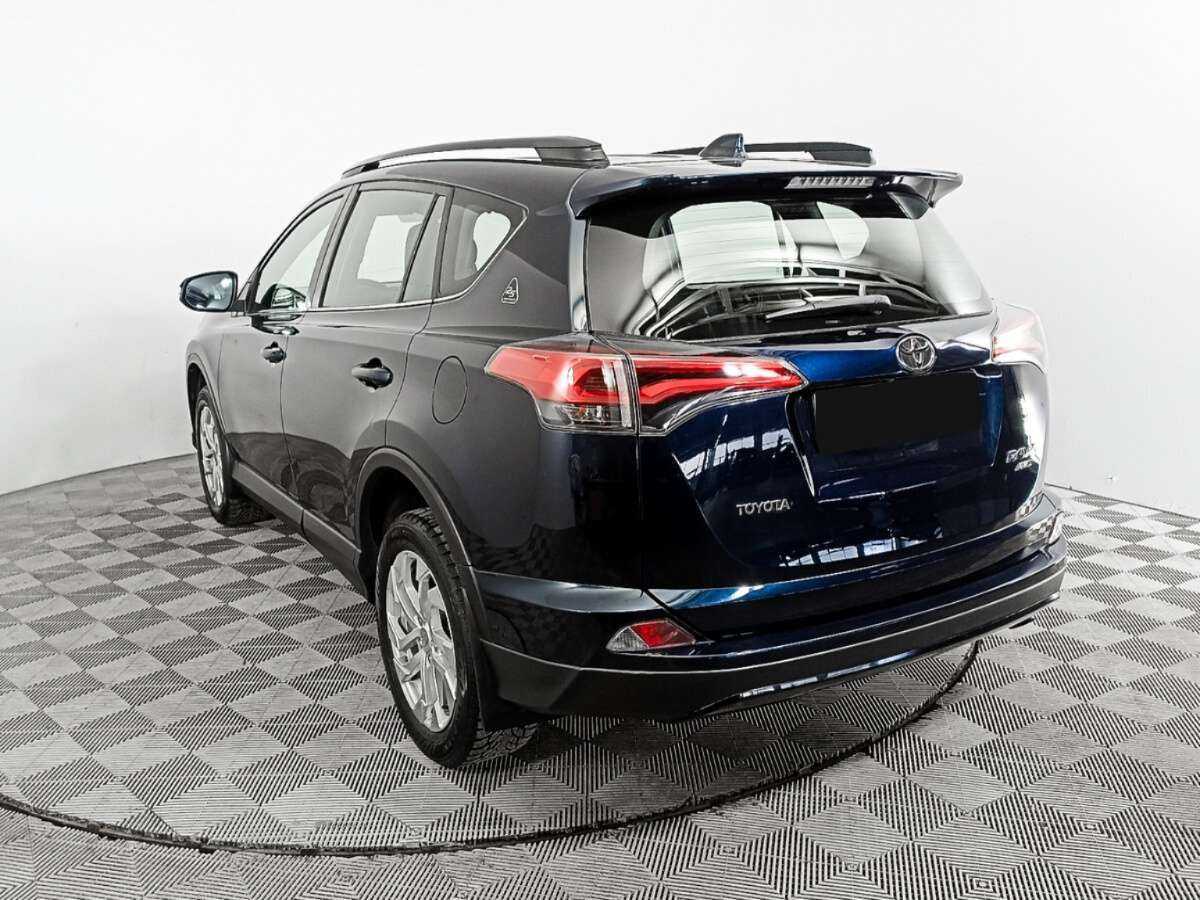 Toyota RAV4 2019 года с пробегом. Фото: #6