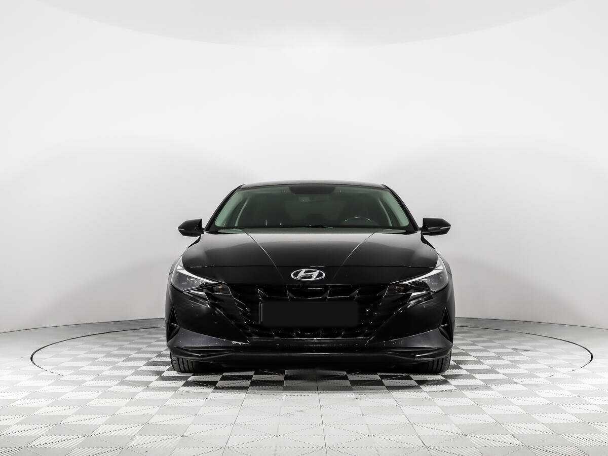 Hyundai Elantra 2021 года с пробегом. Фото: #1