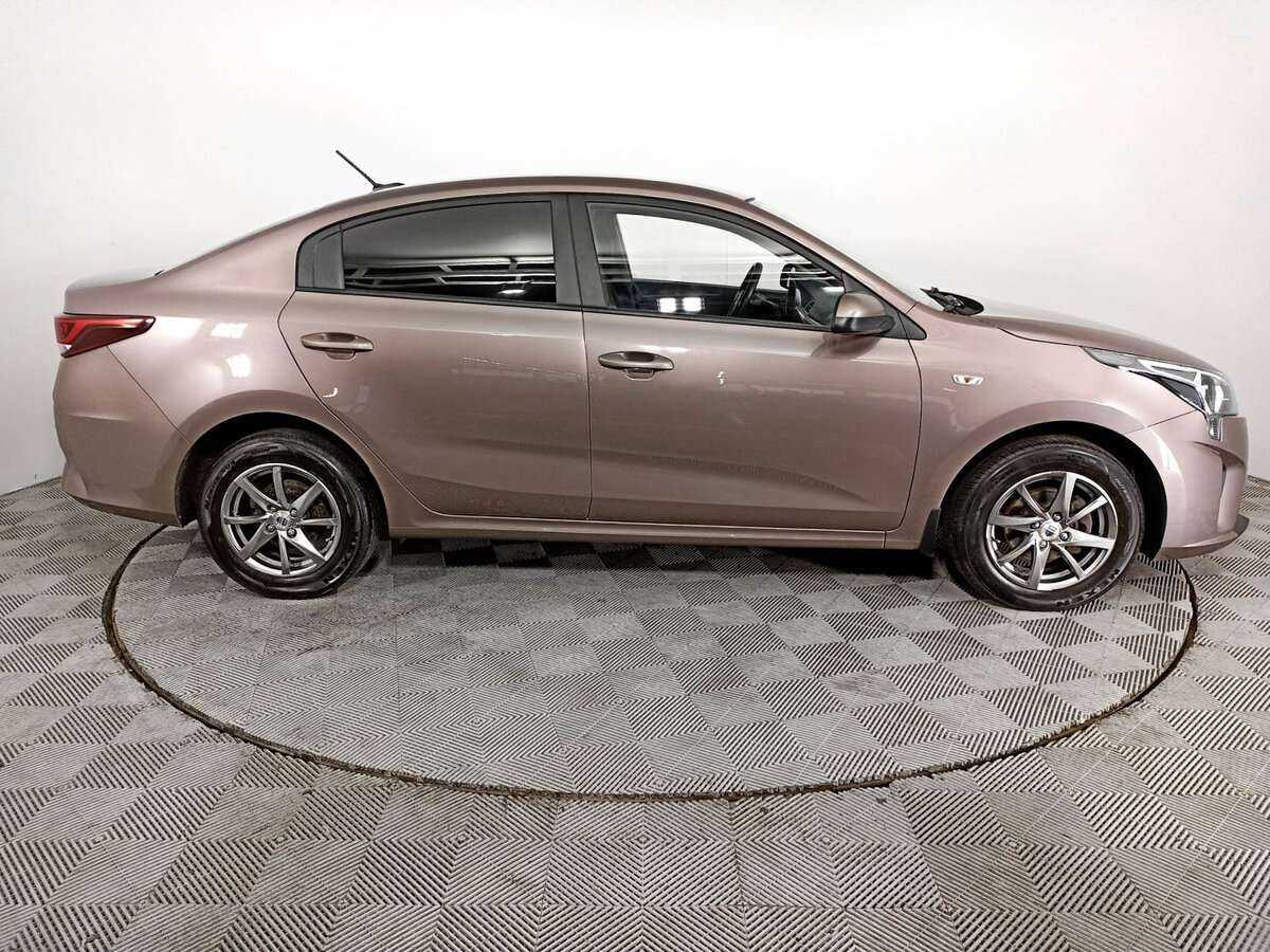 Kia Rio 2021 года с пробегом. Фото: #3