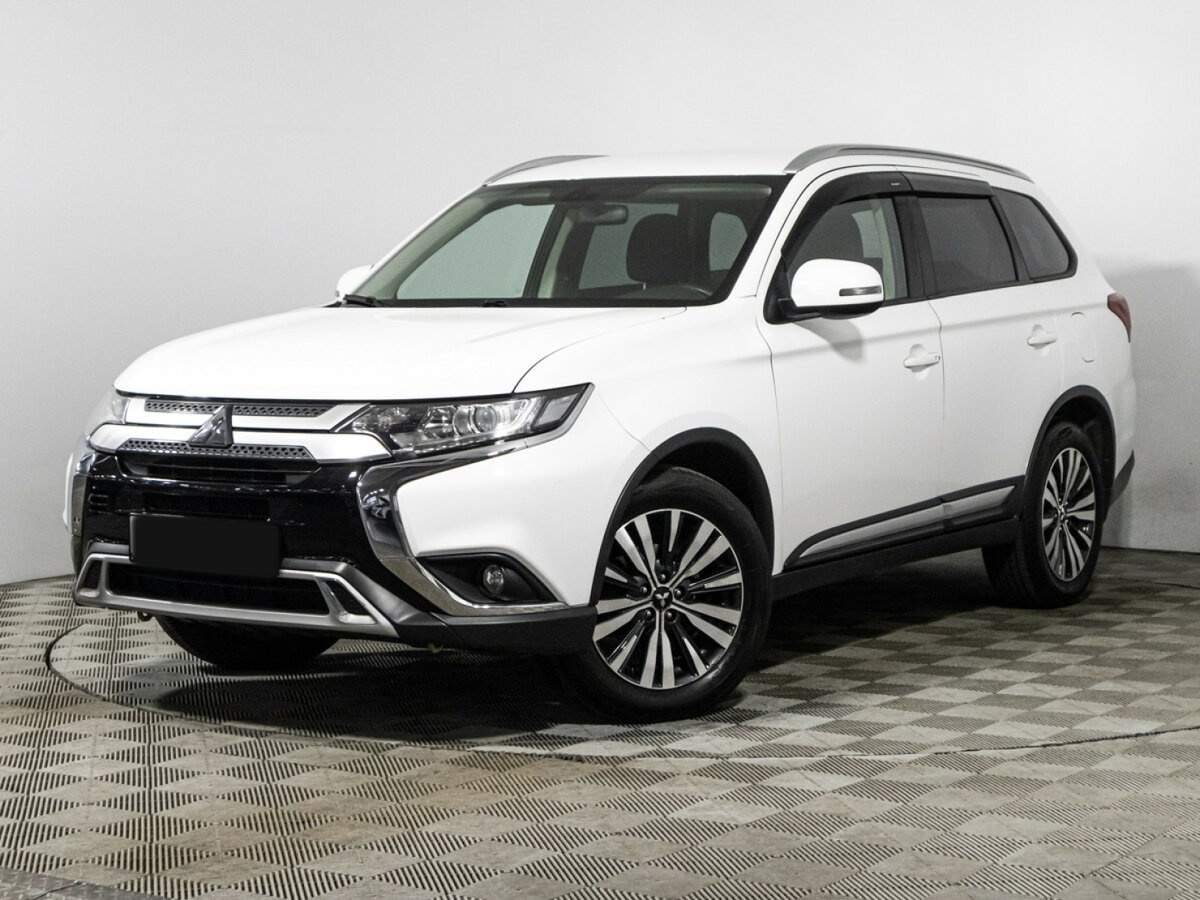 Mitsubishi Outlander 2018 года с пробегом. Фото: #0