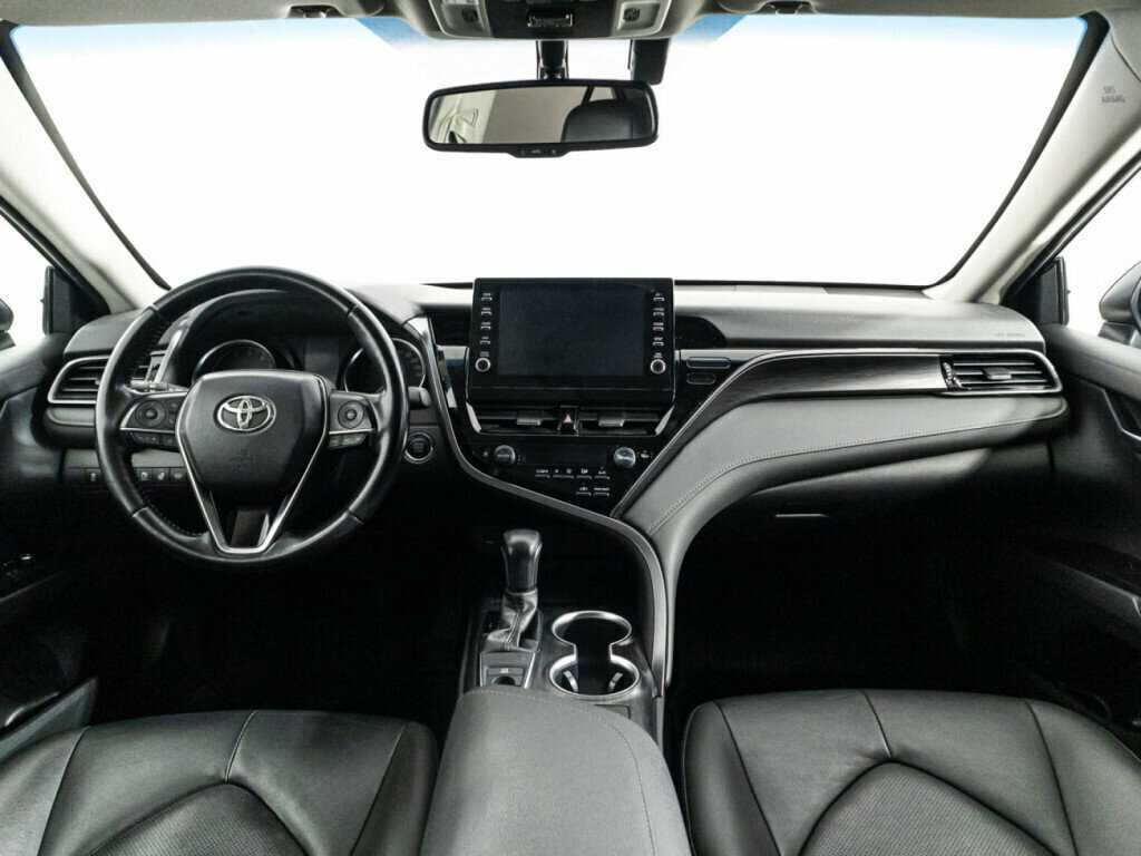 Toyota Camry 2021 года с пробегом. Фото: #12