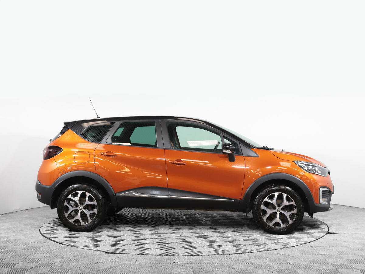 Renault Kaptur 2018 года с пробегом. Фото: #2