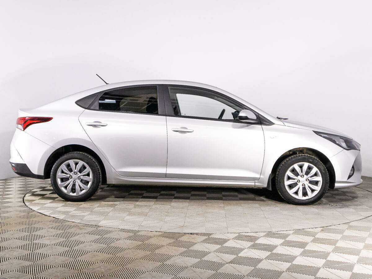 Hyundai Solaris 2020 года с пробегом. Фото: #3