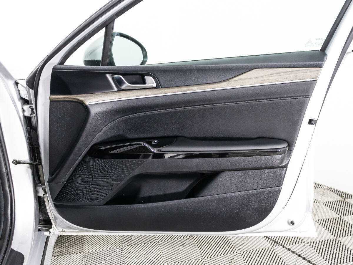 Kia K5 2021 года с пробегом. Фото: #25