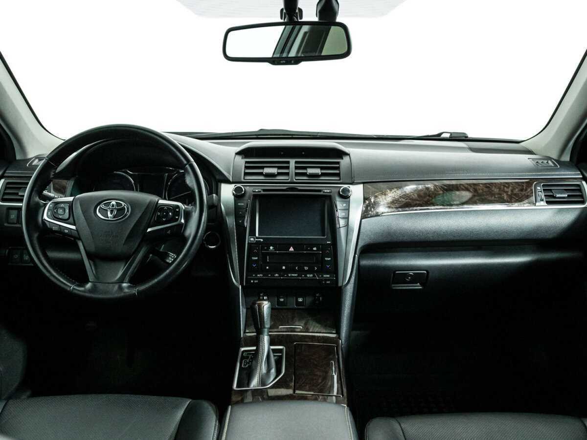 Toyota Camry 2016 года с пробегом. Фото: #12
