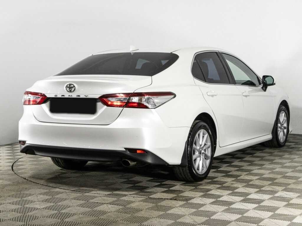 Toyota Camry 2021 года с пробегом. Фото: #4