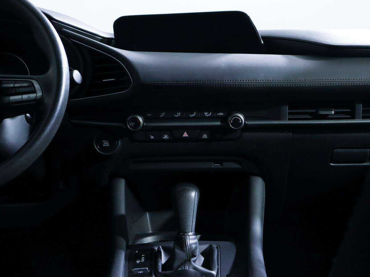 Mazda 3 2020 года с пробегом. Фото: #10