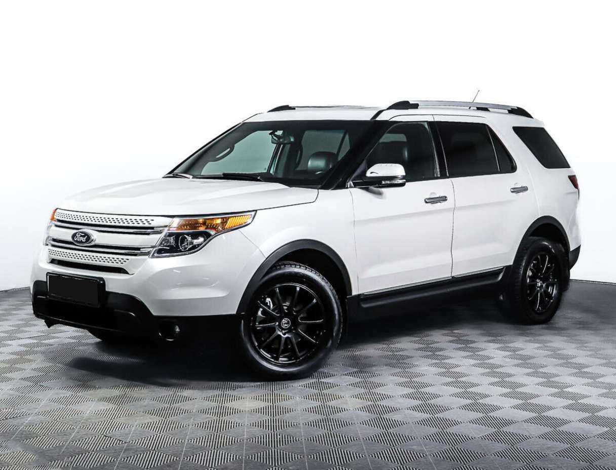 Ford Explorer 2012 года с пробегом. Посмотреть фото
