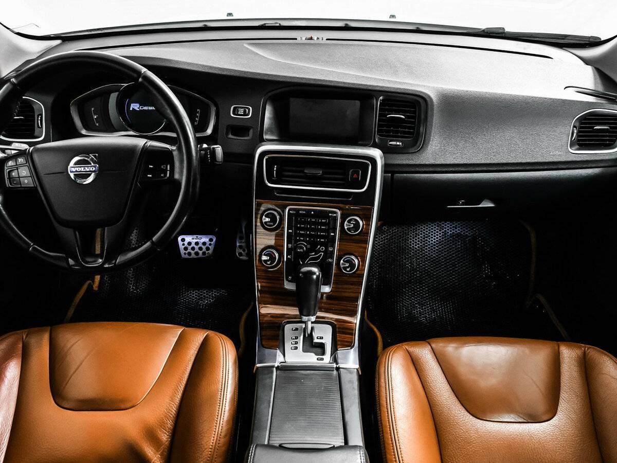 Volvo S60 2012 года с пробегом. Фото: #10