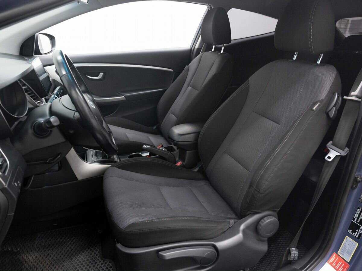 Hyundai i30 2013 года с пробегом. Фото: #9