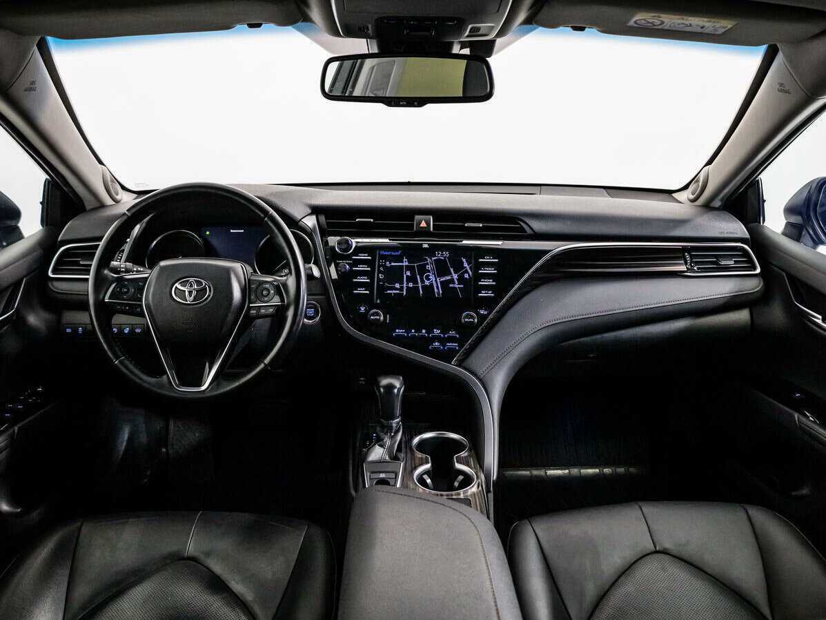 Toyota Camry 2018 года с пробегом. Фото: #11