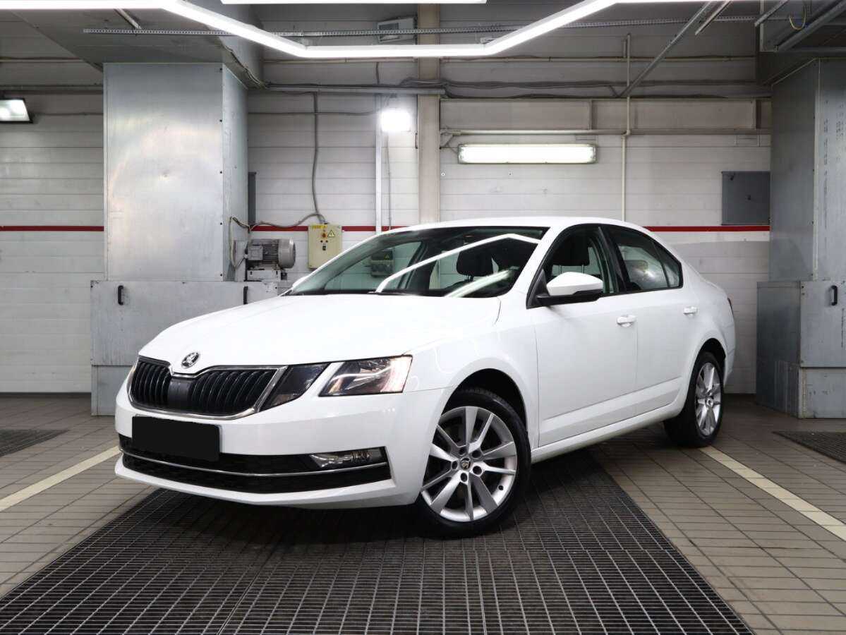 Skoda Octavia 2018 года с пробегом. Посмотреть фото