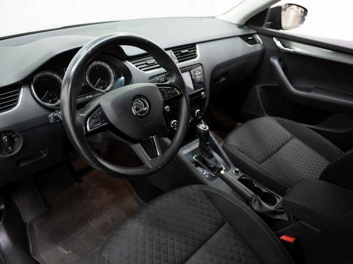 Skoda Octavia 2017 года с пробегом. Фото: #6