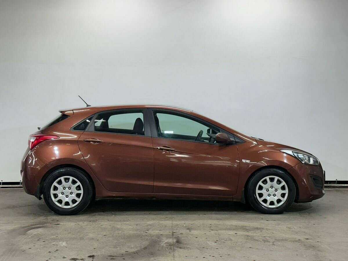 Hyundai i30 2012 года с пробегом. Фото: #3