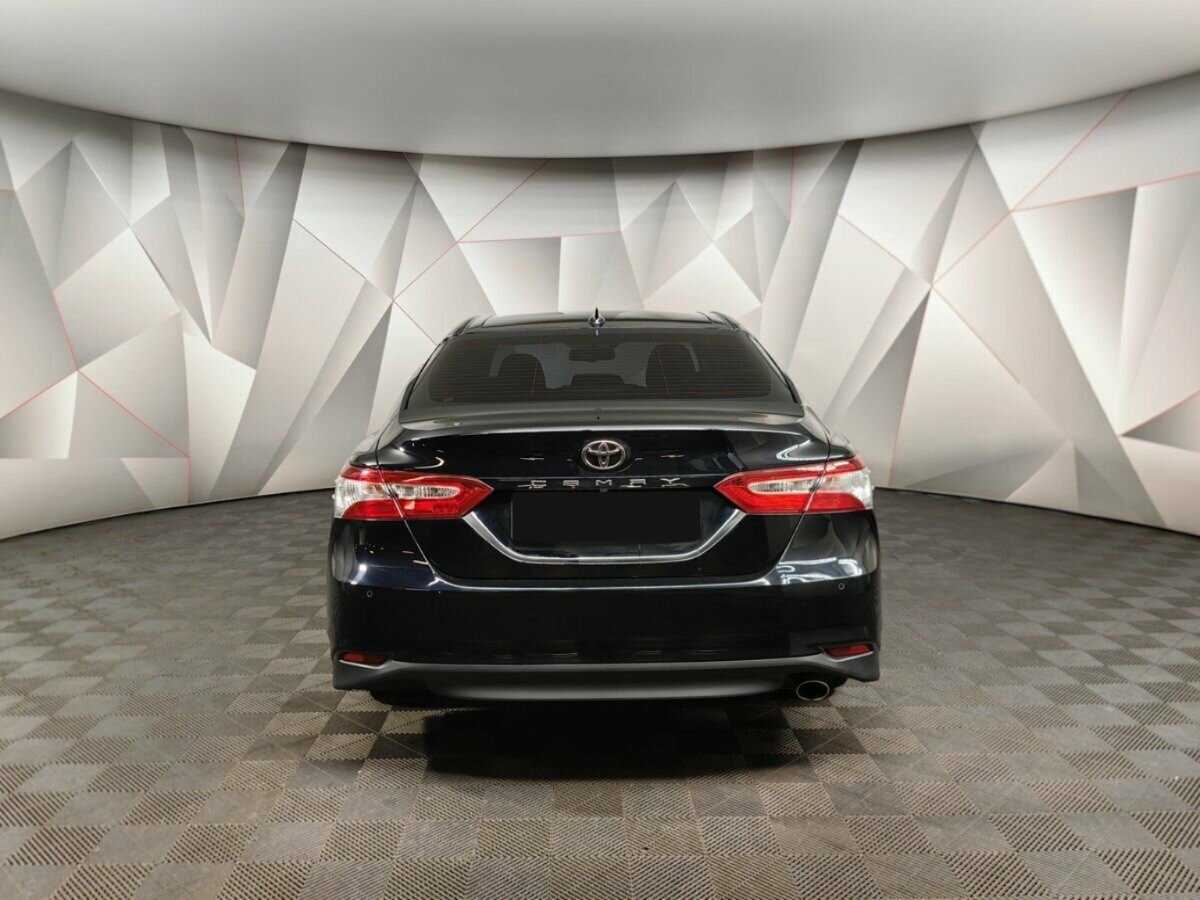 Toyota Camry 2019 года с пробегом. Фото: #7