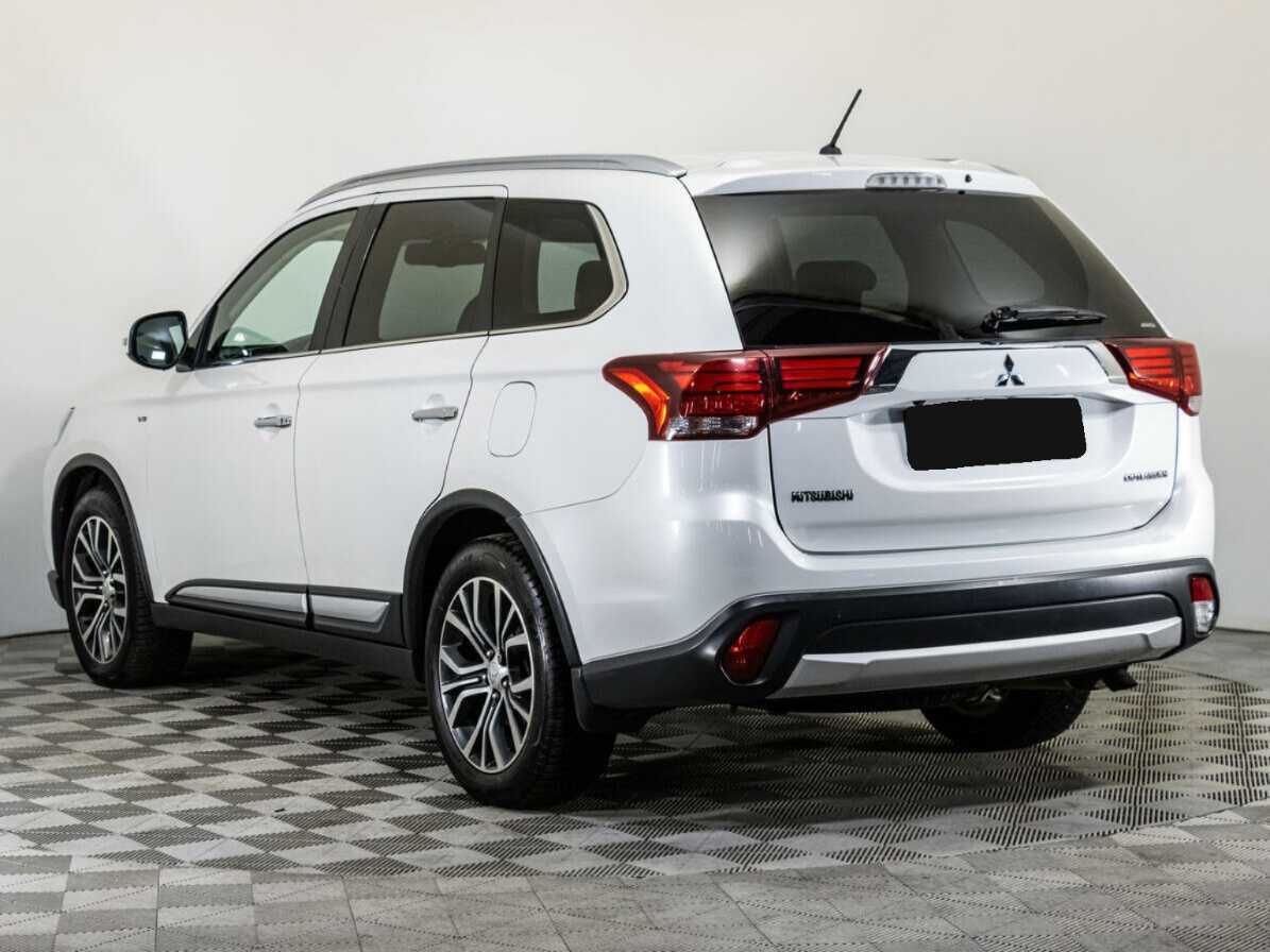 Mitsubishi Outlander 2016 года с пробегом. Фото: #6