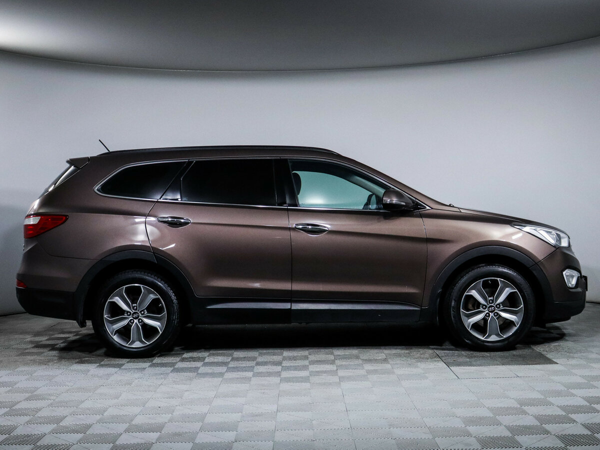 Hyundai Santa Fe 2014 года с пробегом. Фото: #3