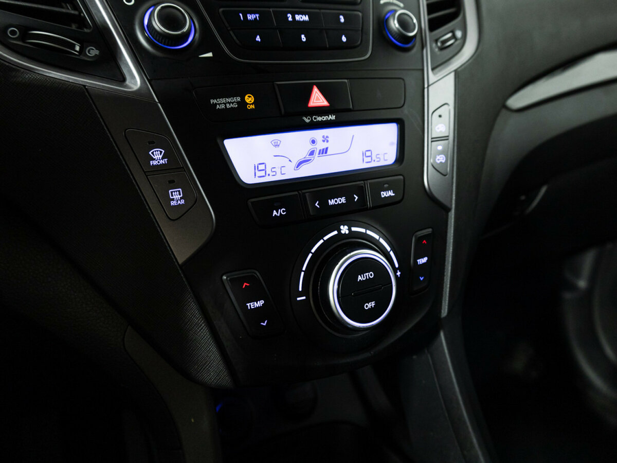 Hyundai Santa Fe 2012 года с пробегом. Фото: #14