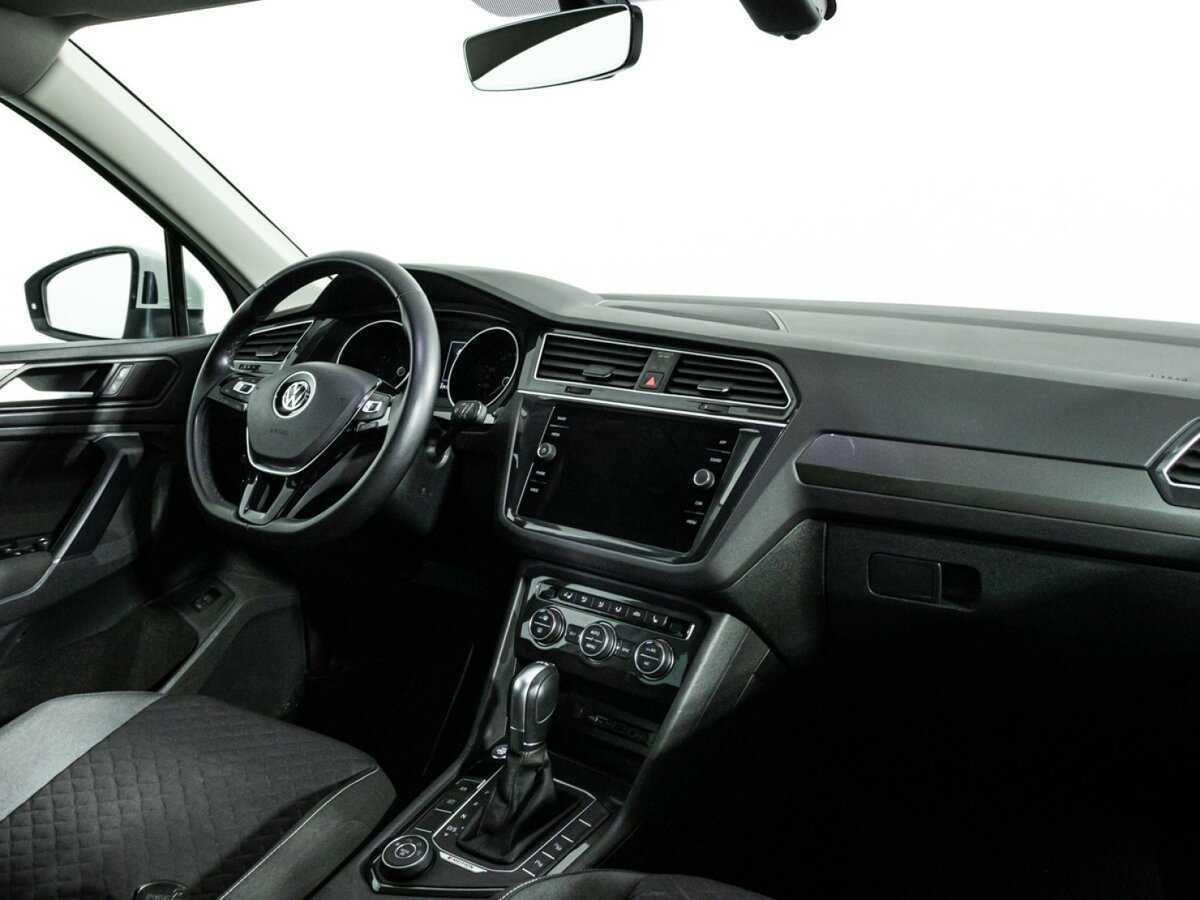 Volkswagen Tiguan 2018 года с пробегом. Фото: #8