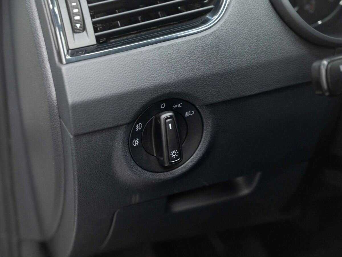Skoda Octavia 2019 года с пробегом. Фото: #17